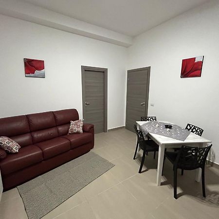 Homeshop Agira Luaran gambar