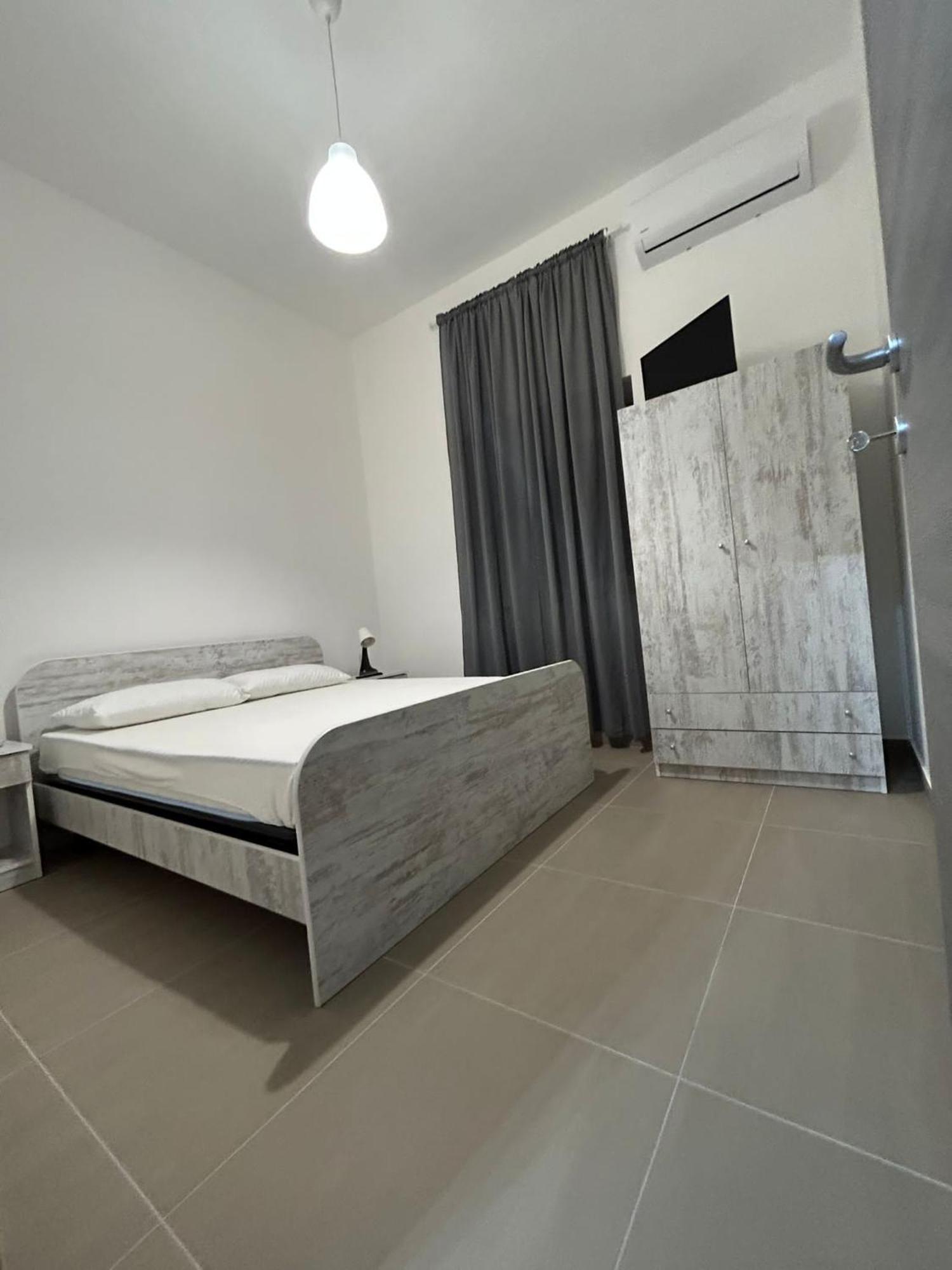 Homeshop Agira Luaran gambar